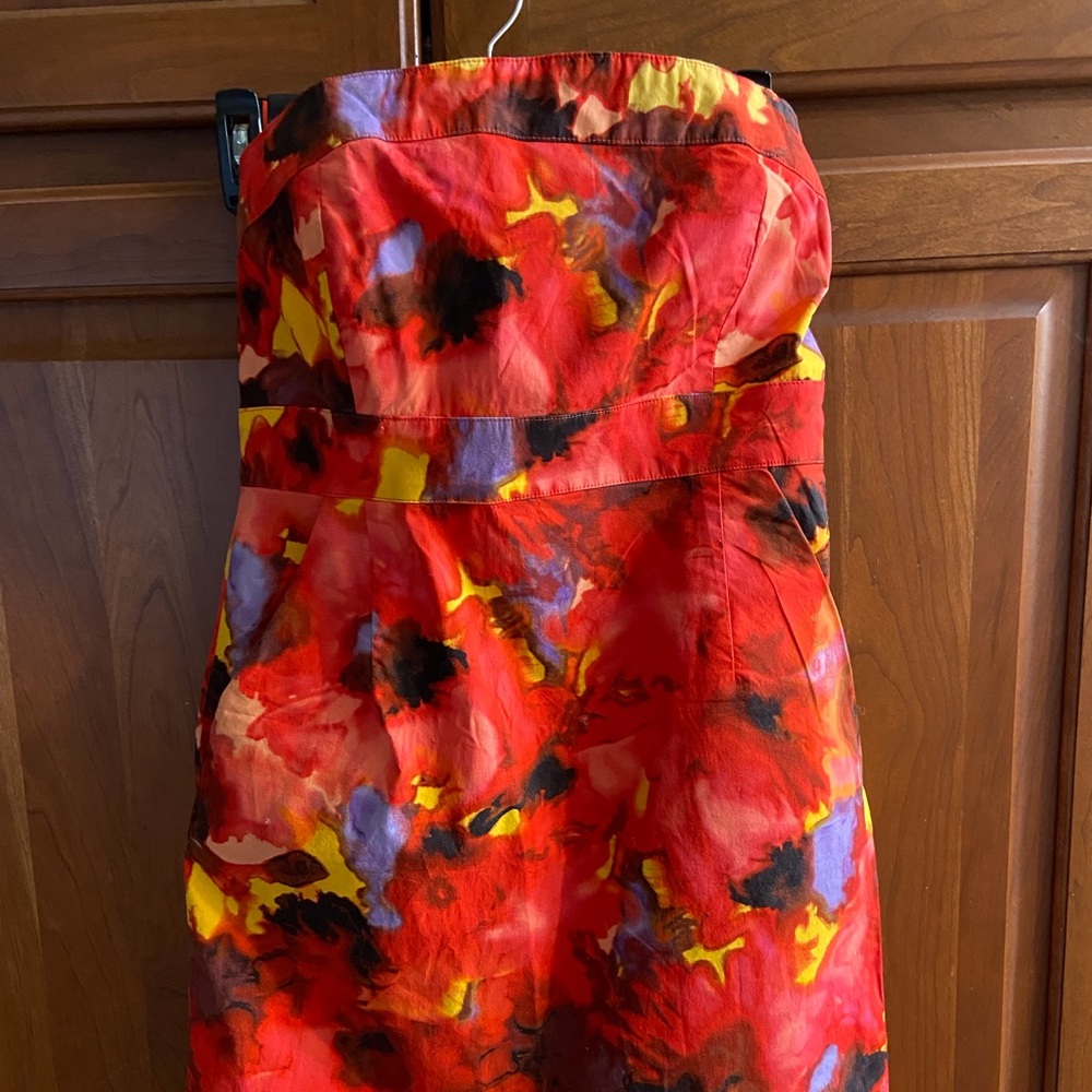 New York & Co. Ladies sleeveless multi color strapless mini dress with pockets